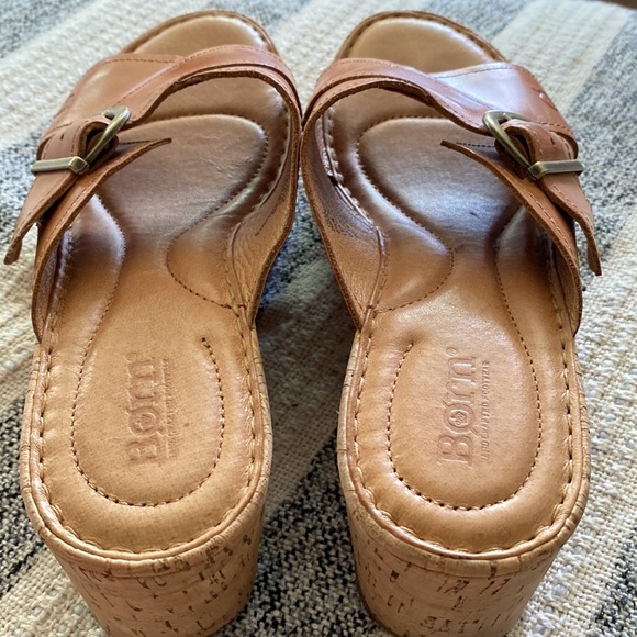 born devona platform wedge